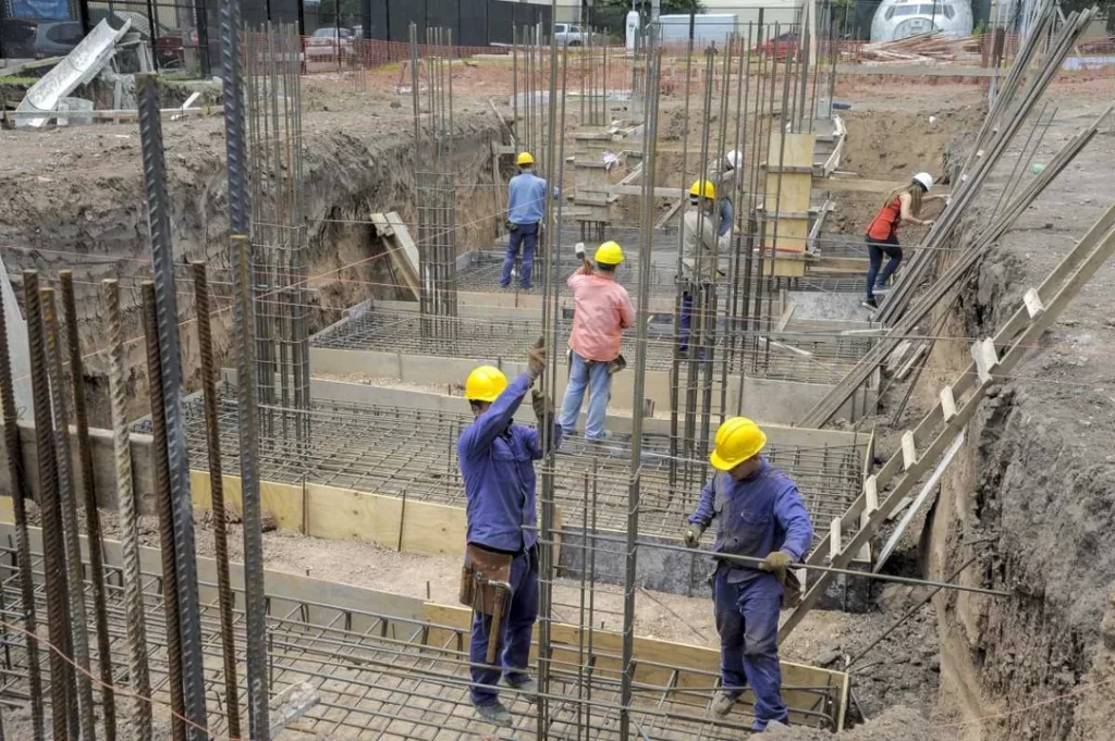 Tasa de desempleo en Argentina crece al 7,9% en el primer trimestre de 2025
