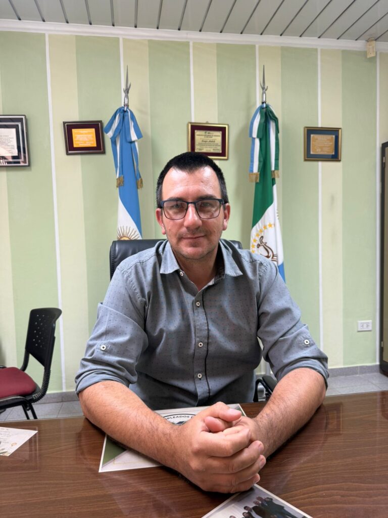 ANDRIK CUESTIONÓ DURAMENTE A CONCEJALES POR DEMORAR LA SALIDA LABORAL A LAS 19 HORAS