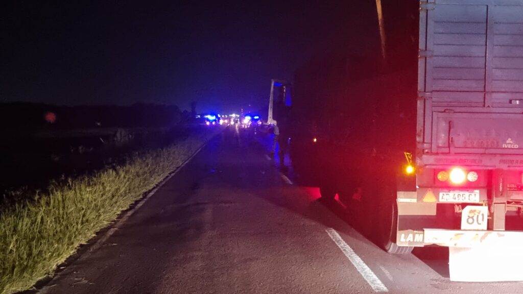 Trágico siniestro vial en Ruta 16: una persona falleció tras un choque ...
