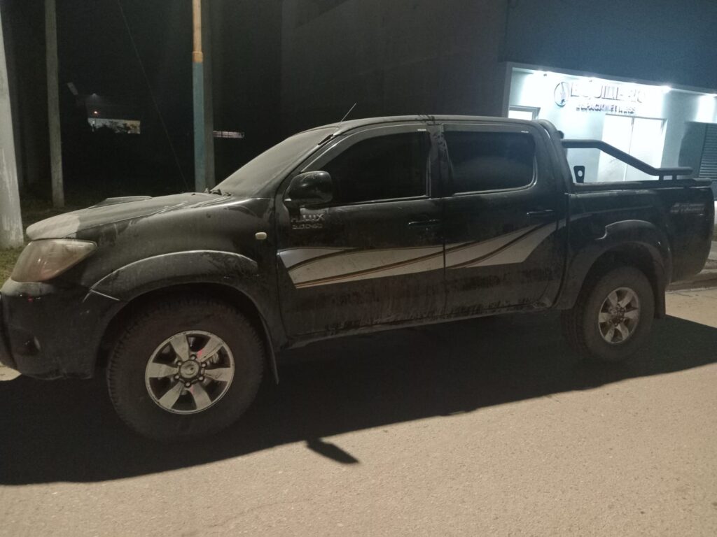 INTENTARON PAGAR COMBUSTIBLE CON UN CHEQUE FALSO, FUERON DETENIDOS