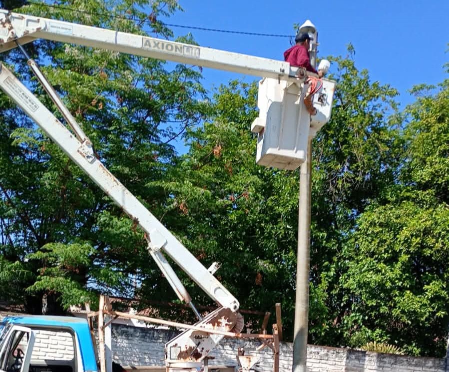 TRABAJOS DE MEJORAS EN EL ALUMBRADO PÚBLICO