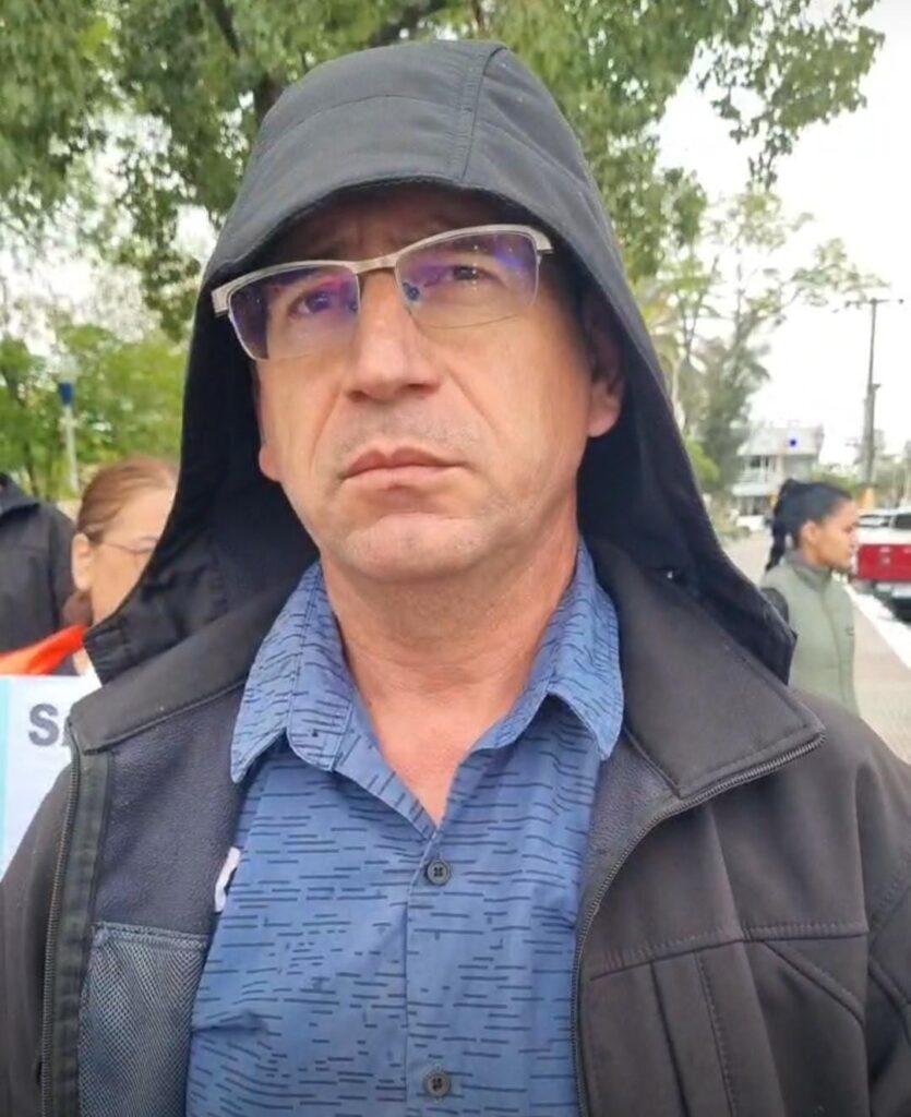 EL COMISARIO INSPECTOR FORMAÑUK DEFENDIÓ EL OPERATIVO POLICIAL: “ES UN PROCEDIMIENTO DE RUTINA PARA CUIDAR LA INTEGRIDAD DEL GOBERNADOR”